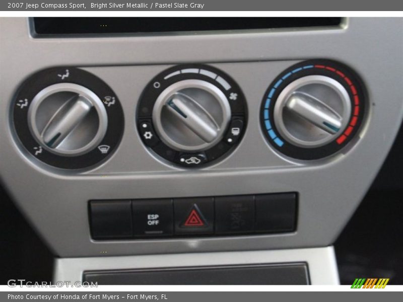 Bright Silver Metallic / Pastel Slate Gray 2007 Jeep Compass Sport