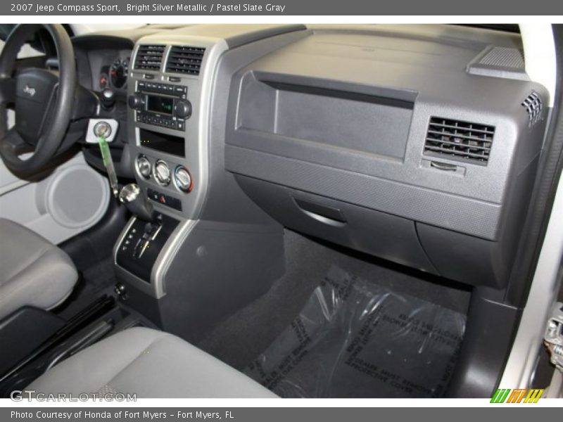 Bright Silver Metallic / Pastel Slate Gray 2007 Jeep Compass Sport