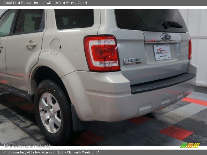 Oxford White / Camel 2008 Ford Escape Limited 4WD