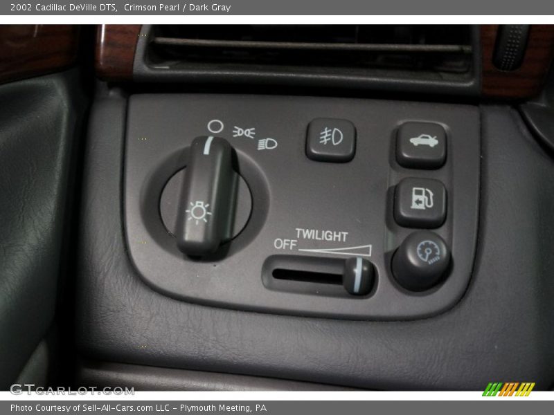 Crimson Pearl / Dark Gray 2002 Cadillac DeVille DTS