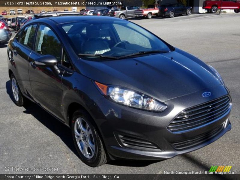 Magnetic Metallic / Medium Light Stone 2016 Ford Fiesta SE Sedan