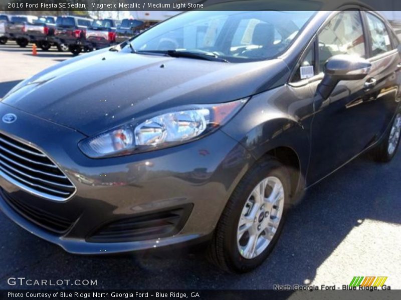 Magnetic Metallic / Medium Light Stone 2016 Ford Fiesta SE Sedan