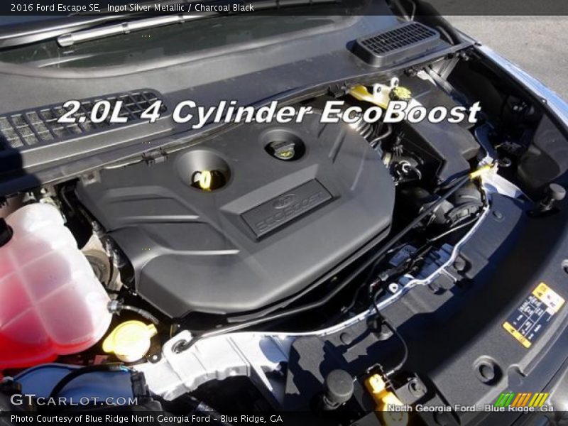 Ingot Silver Metallic / Charcoal Black 2016 Ford Escape SE