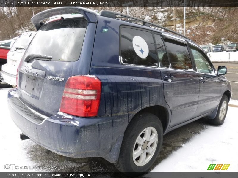 Bluestone Metallic / Ivory 2002 Toyota Highlander V6 4WD