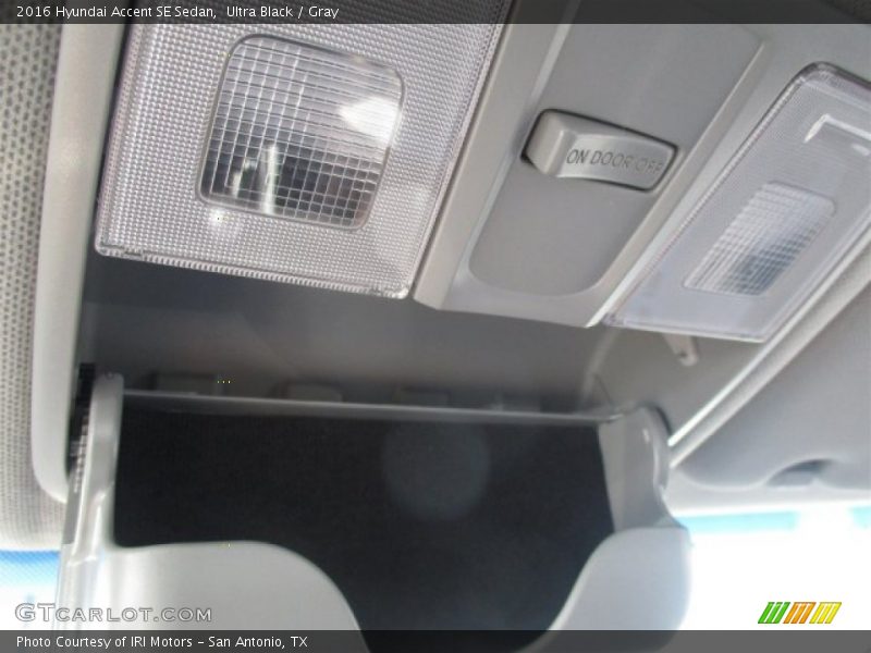 Ultra Black / Gray 2016 Hyundai Accent SE Sedan