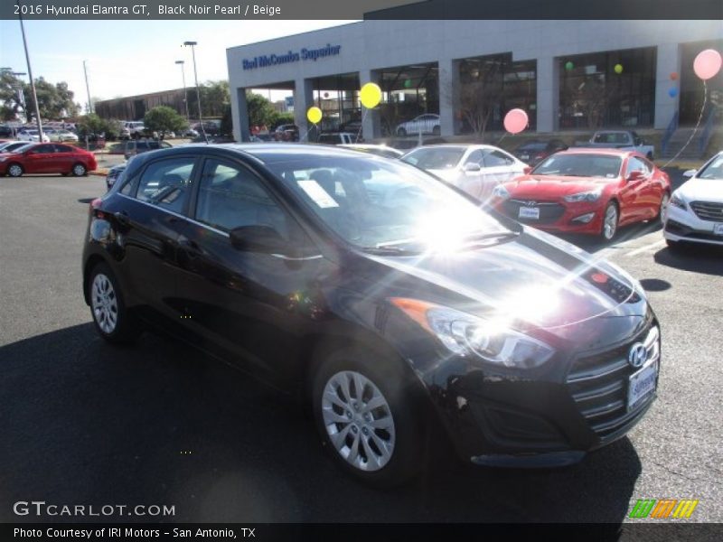 Black Noir Pearl / Beige 2016 Hyundai Elantra GT