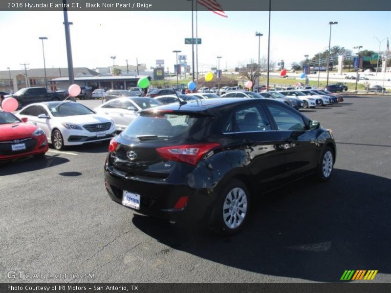 Black Noir Pearl / Beige 2016 Hyundai Elantra GT