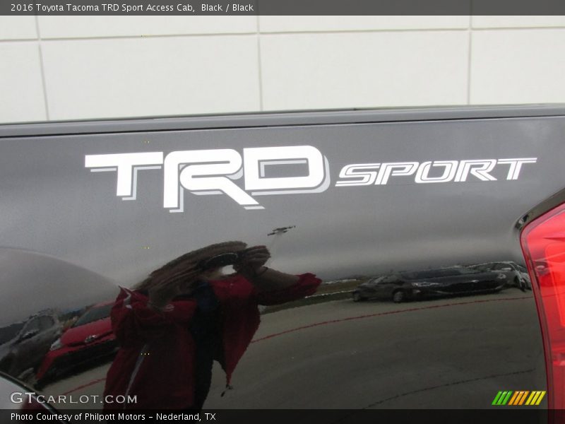 Black / Black 2016 Toyota Tacoma TRD Sport Access Cab