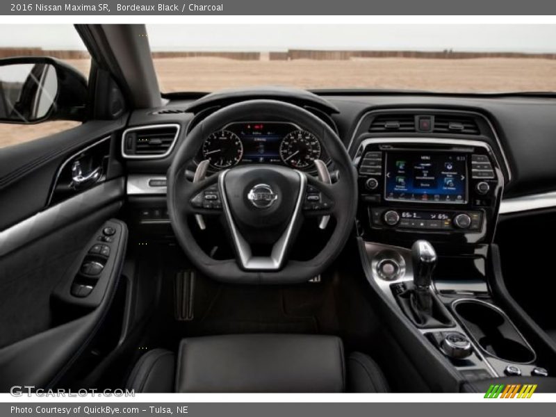 Bordeaux Black / Charcoal 2016 Nissan Maxima SR