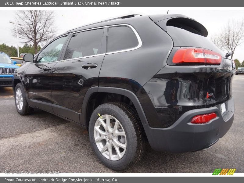 Brilliant Black Crystal Pearl / Black 2016 Jeep Cherokee Latitude