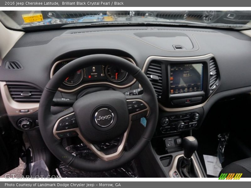 Brilliant Black Crystal Pearl / Black 2016 Jeep Cherokee Latitude