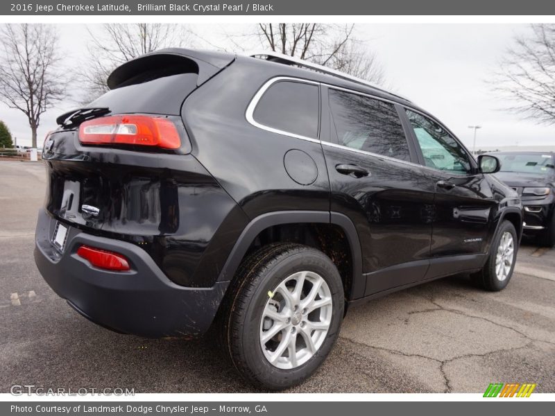 Brilliant Black Crystal Pearl / Black 2016 Jeep Cherokee Latitude