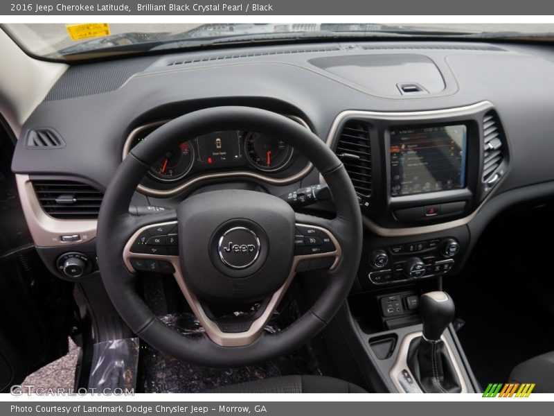 Brilliant Black Crystal Pearl / Black 2016 Jeep Cherokee Latitude