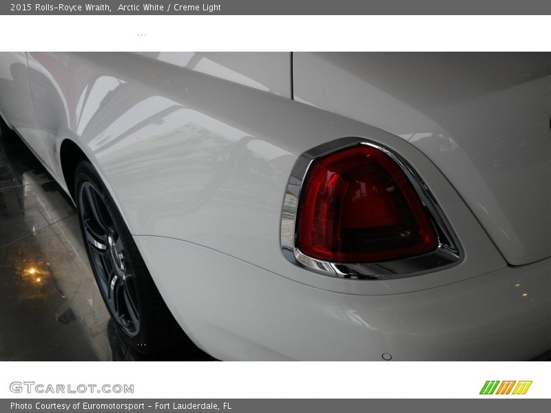 Arctic White / Creme Light 2015 Rolls-Royce Wraith