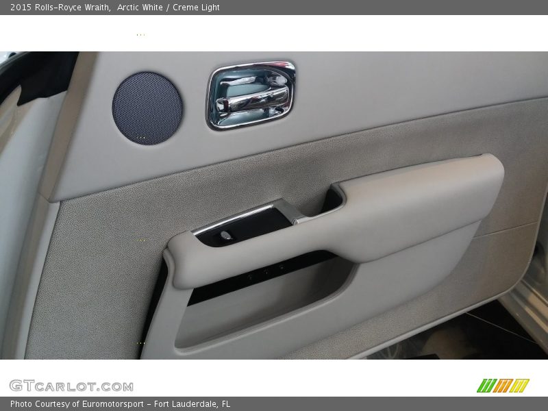 Arctic White / Creme Light 2015 Rolls-Royce Wraith