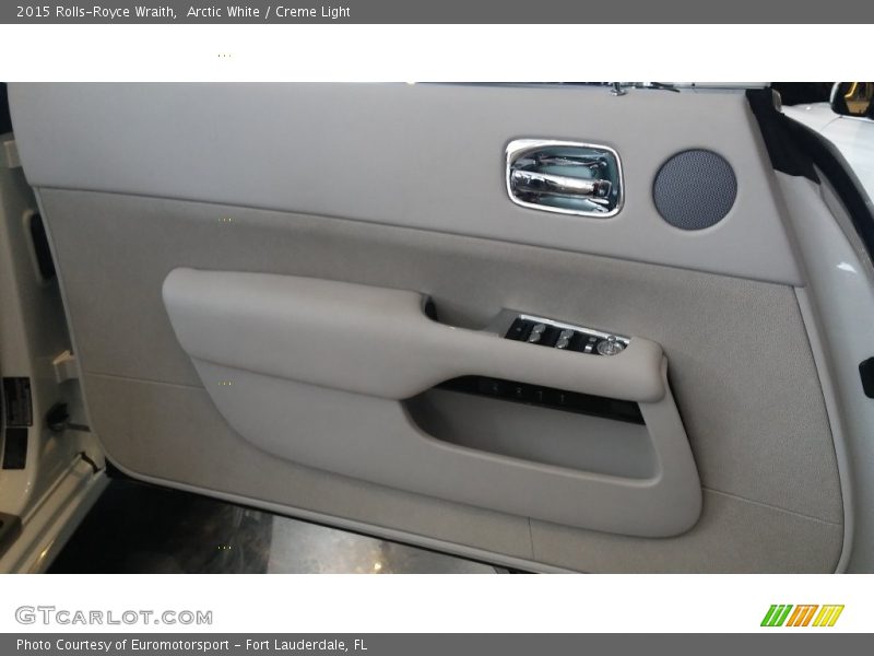 Arctic White / Creme Light 2015 Rolls-Royce Wraith
