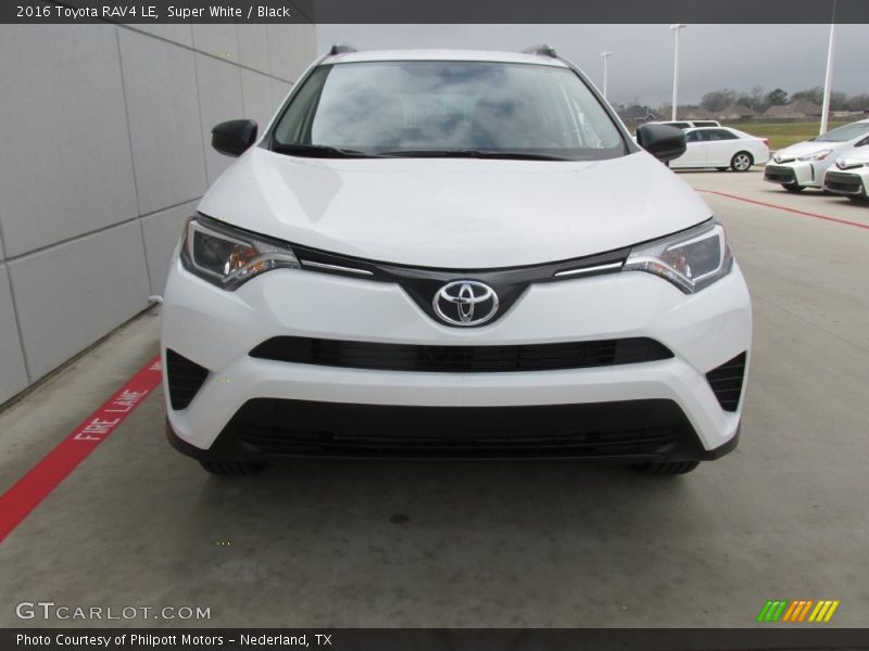Super White / Black 2016 Toyota RAV4 LE