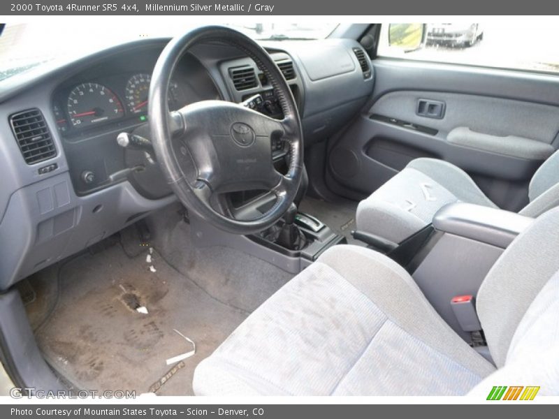 Millennium Silver Metallic / Gray 2000 Toyota 4Runner SR5 4x4
