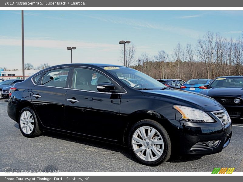 Super Black / Charcoal 2013 Nissan Sentra S