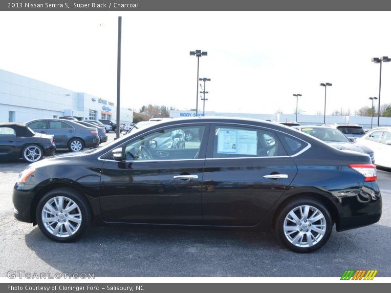 Super Black / Charcoal 2013 Nissan Sentra S