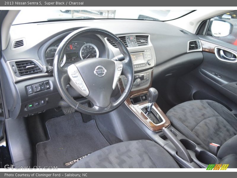 Super Black / Charcoal 2013 Nissan Sentra S