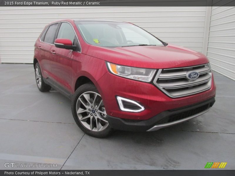 Front 3/4 View of 2015 Edge Titanium