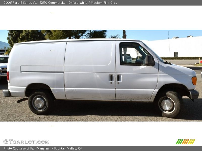 Oxford White / Medium Flint Grey 2006 Ford E Series Van E250 Commercial