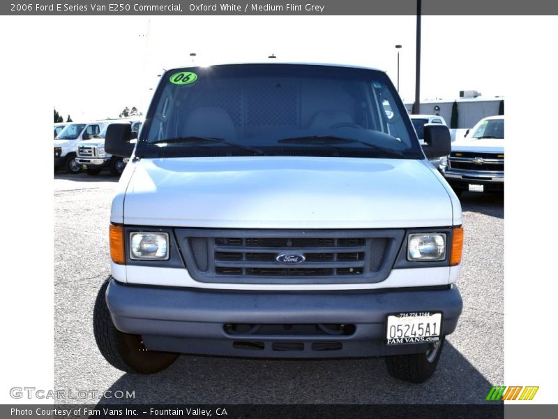 Oxford White / Medium Flint Grey 2006 Ford E Series Van E250 Commercial