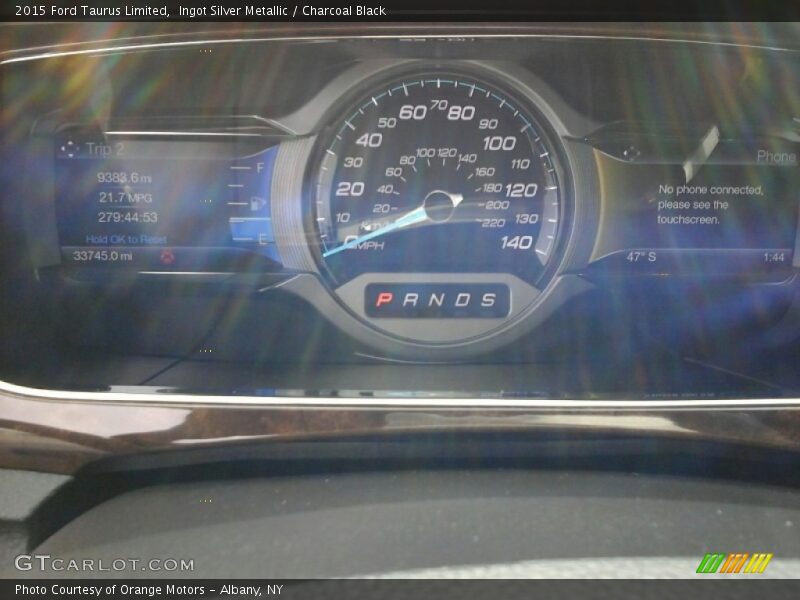 Ingot Silver Metallic / Charcoal Black 2015 Ford Taurus Limited