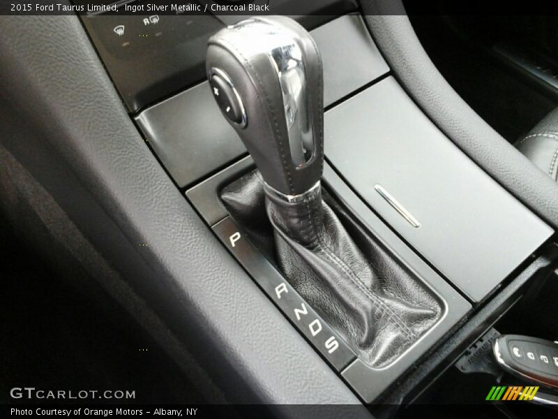 Ingot Silver Metallic / Charcoal Black 2015 Ford Taurus Limited