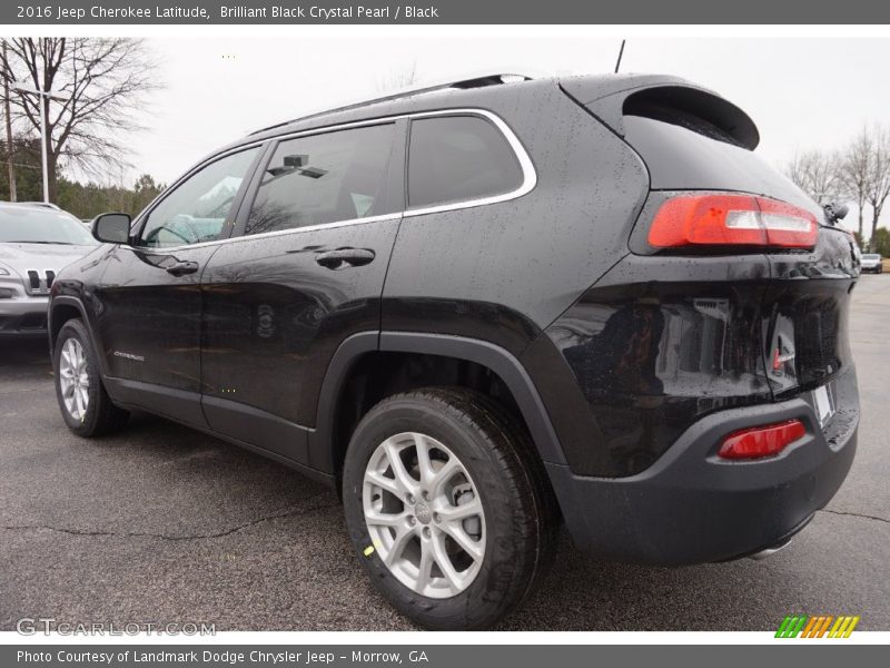 Brilliant Black Crystal Pearl / Black 2016 Jeep Cherokee Latitude