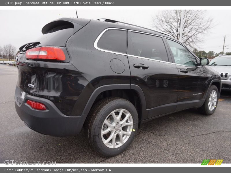 Brilliant Black Crystal Pearl / Black 2016 Jeep Cherokee Latitude