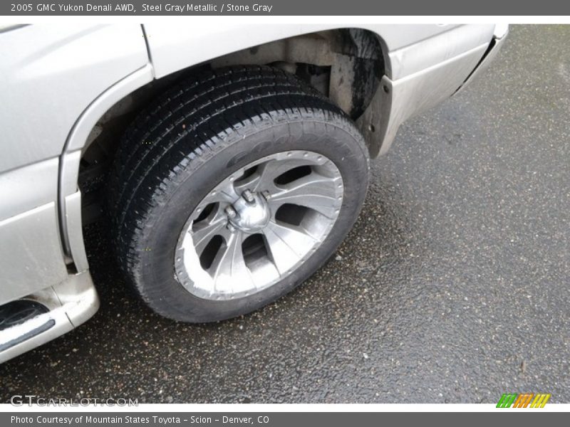 Steel Gray Metallic / Stone Gray 2005 GMC Yukon Denali AWD