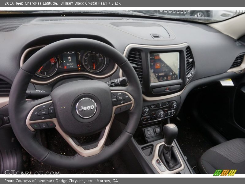 Brilliant Black Crystal Pearl / Black 2016 Jeep Cherokee Latitude