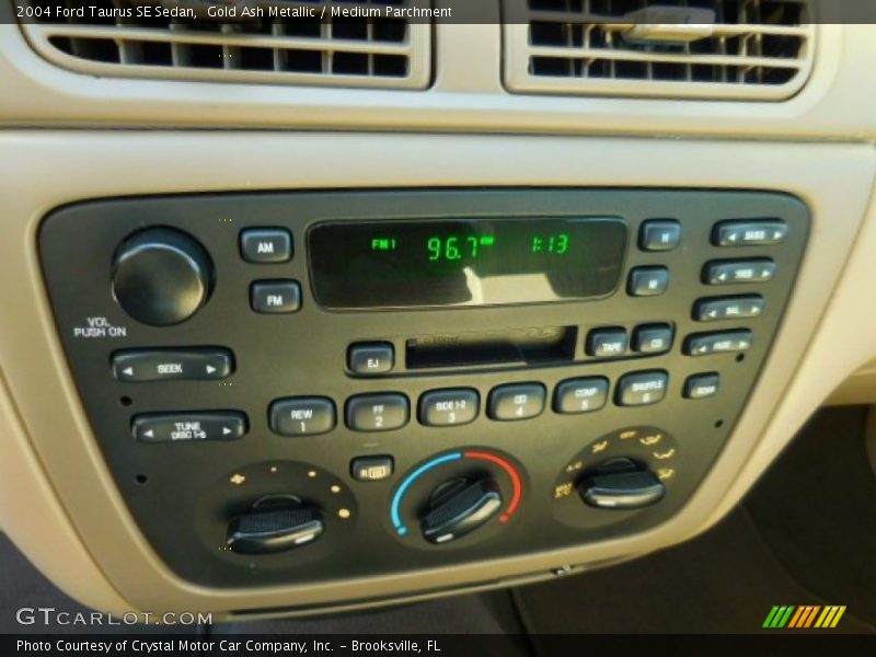 Gold Ash Metallic / Medium Parchment 2004 Ford Taurus SE Sedan