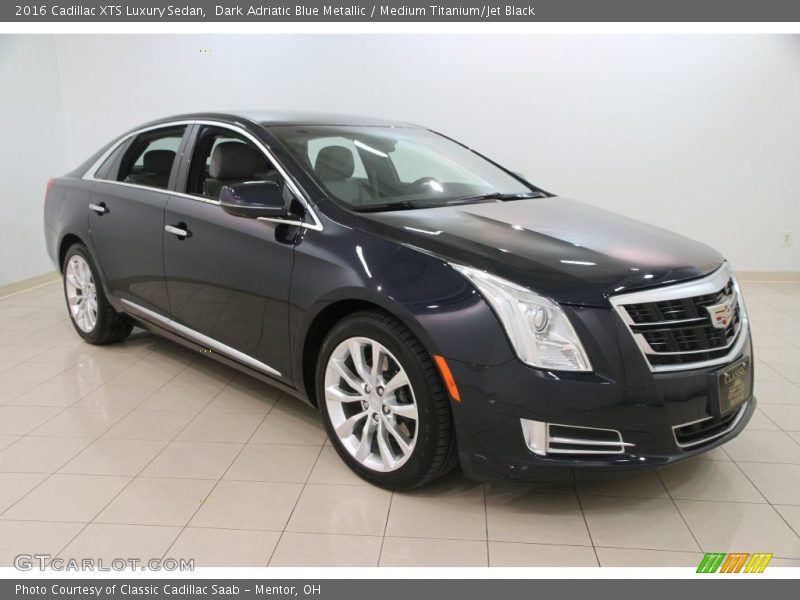 Front 3/4 View of 2016 XTS Luxury Sedan