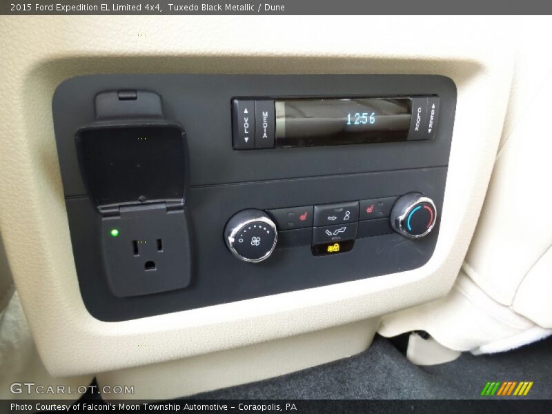 Tuxedo Black Metallic / Dune 2015 Ford Expedition EL Limited 4x4