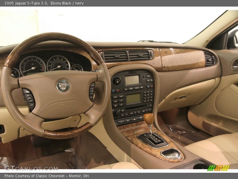 Ebony Black / Ivory 2005 Jaguar S-Type 3.0