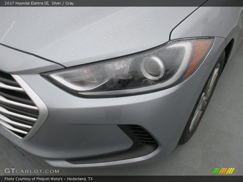 Silver / Gray 2017 Hyundai Elantra SE