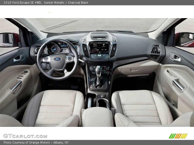 Sunset Metallic / Charcoal Black 2016 Ford Escape SE 4WD