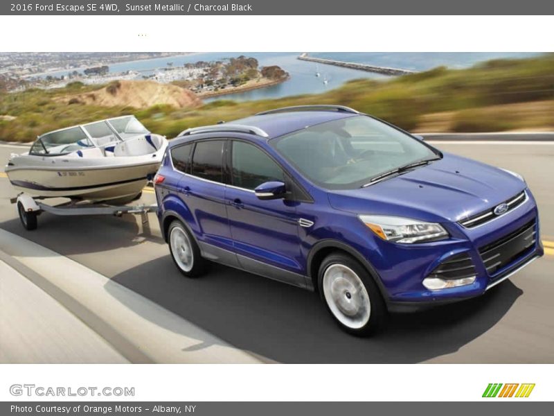 Sunset Metallic / Charcoal Black 2016 Ford Escape SE 4WD