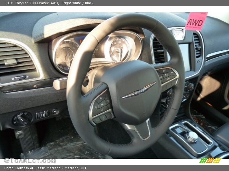 Bright White / Black 2016 Chrysler 300 Limited AWD