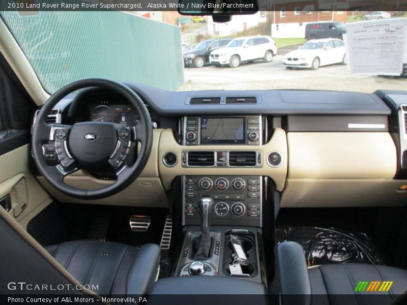 Alaska White / Navy Blue/Parchment 2010 Land Rover Range Rover Supercharged