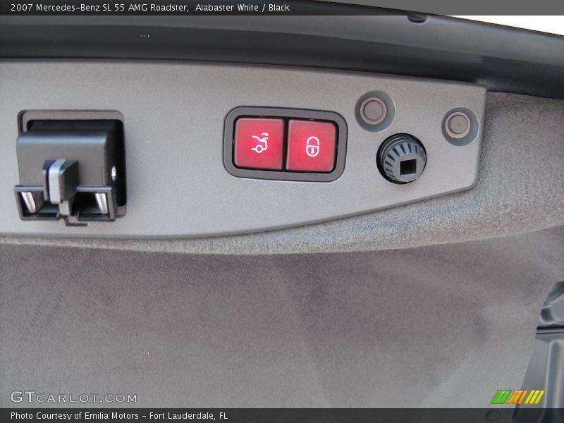 Alabaster White / Black 2007 Mercedes-Benz SL 55 AMG Roadster