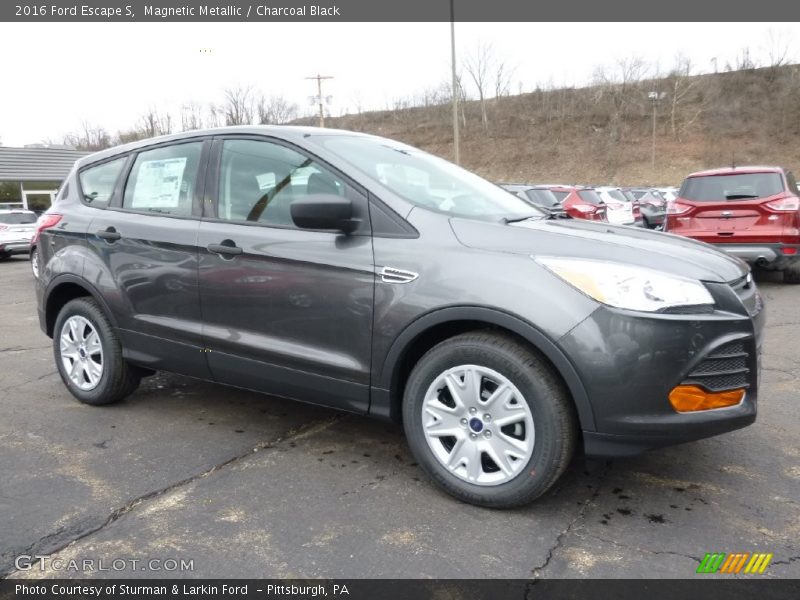 Magnetic Metallic / Charcoal Black 2016 Ford Escape S