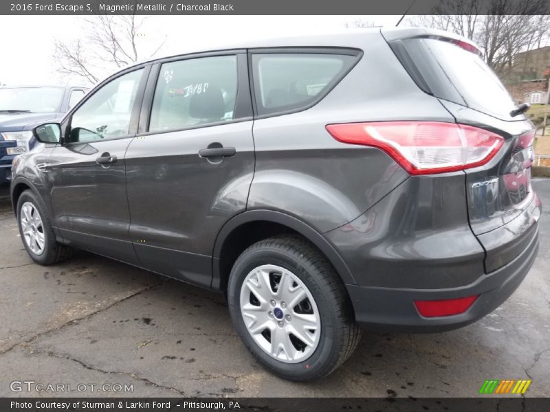 Magnetic Metallic / Charcoal Black 2016 Ford Escape S