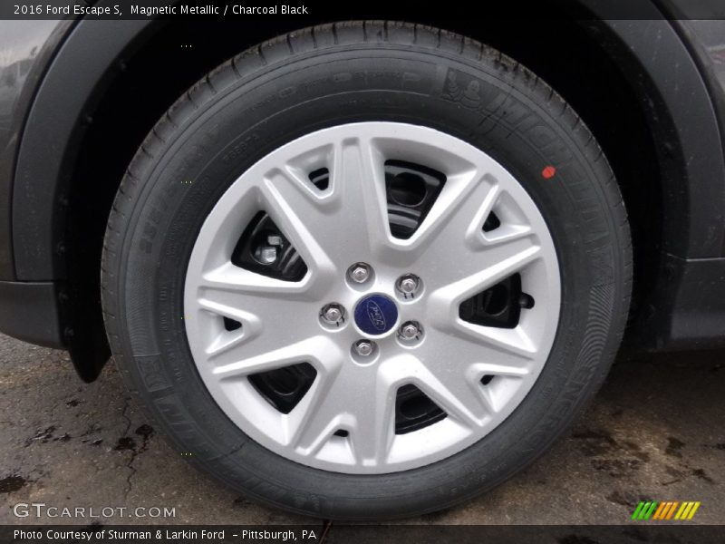 Magnetic Metallic / Charcoal Black 2016 Ford Escape S
