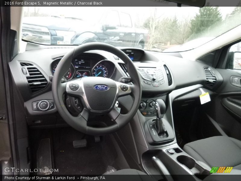 Magnetic Metallic / Charcoal Black 2016 Ford Escape S