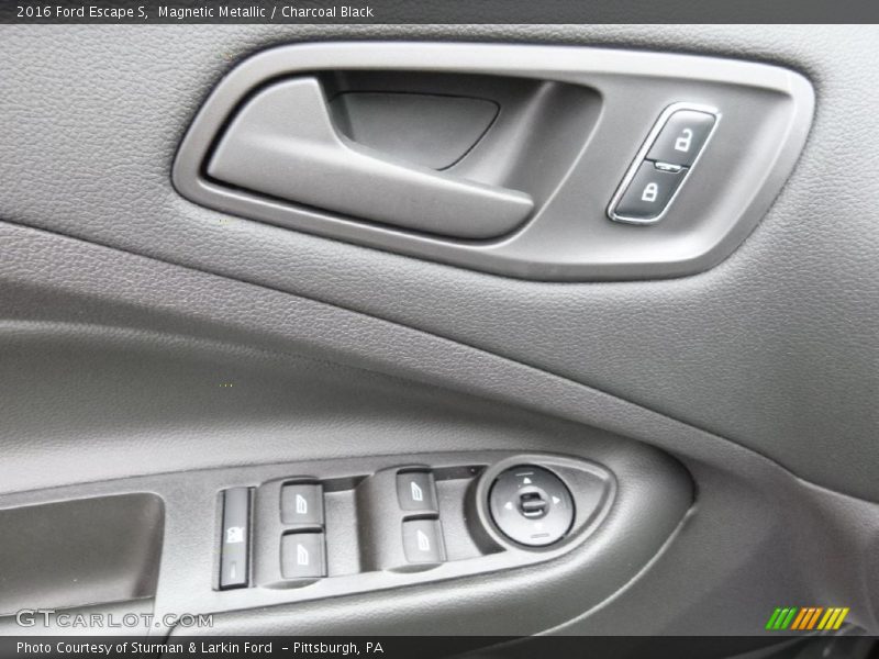 Magnetic Metallic / Charcoal Black 2016 Ford Escape S