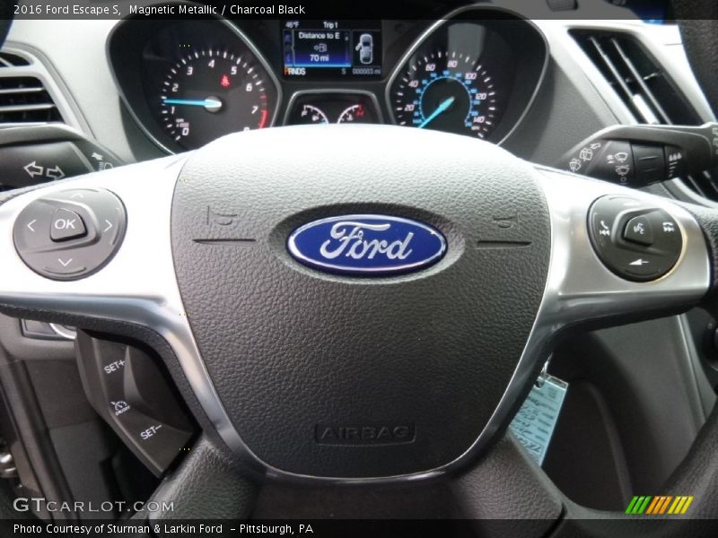 Magnetic Metallic / Charcoal Black 2016 Ford Escape S